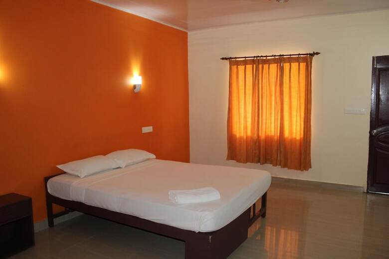 New Kovalam Beach Hotel
