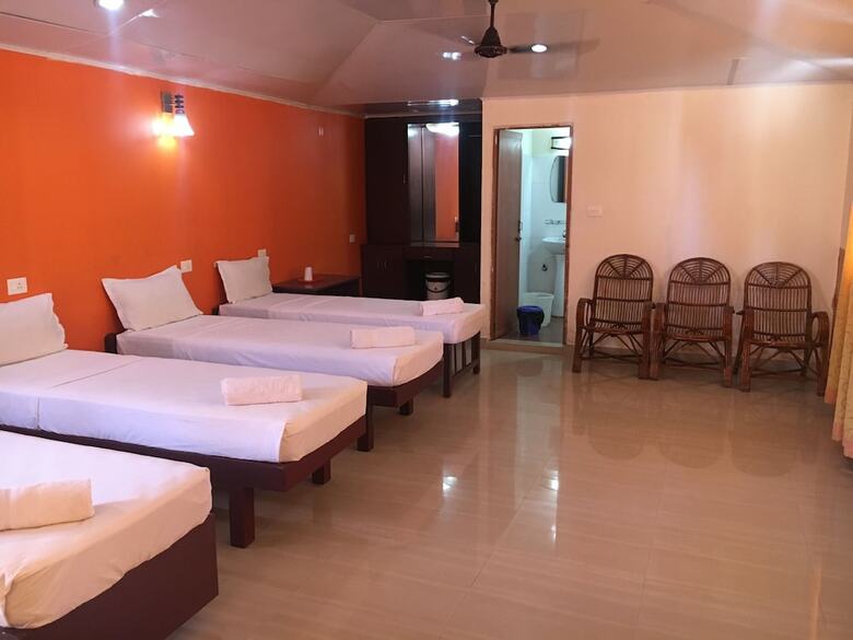 New Kovalam Beach Hotel