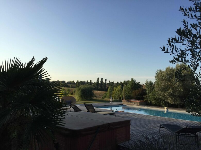 Bed & Breakfast Domaine En Castanet - Chambres D'h�tes