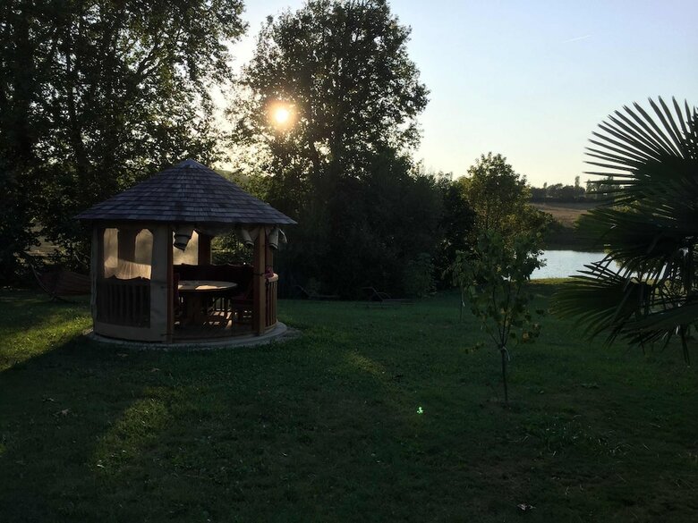 Bed & Breakfast Domaine En Castanet - Chambres D'h�tes
