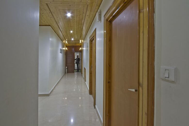 Broadways Inn - Hotel, Resort & Spa