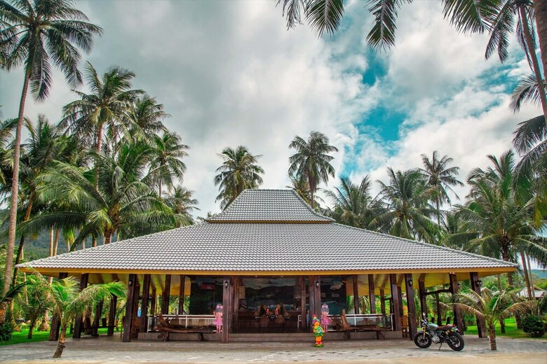 Hotel Mafiya Resort