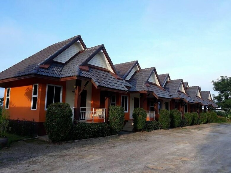Hotel Suansiri Resort