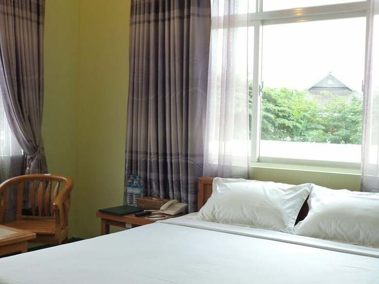 Jade Royal Hotel