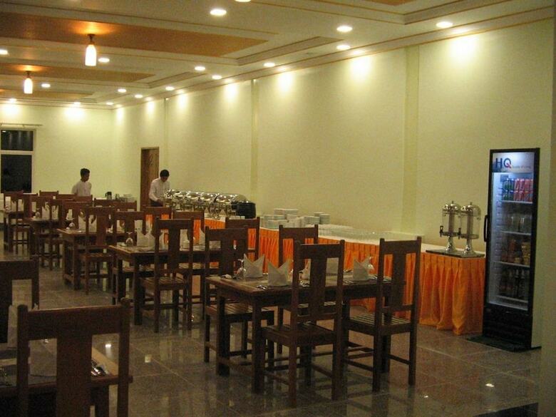 Jade Royal Hotel