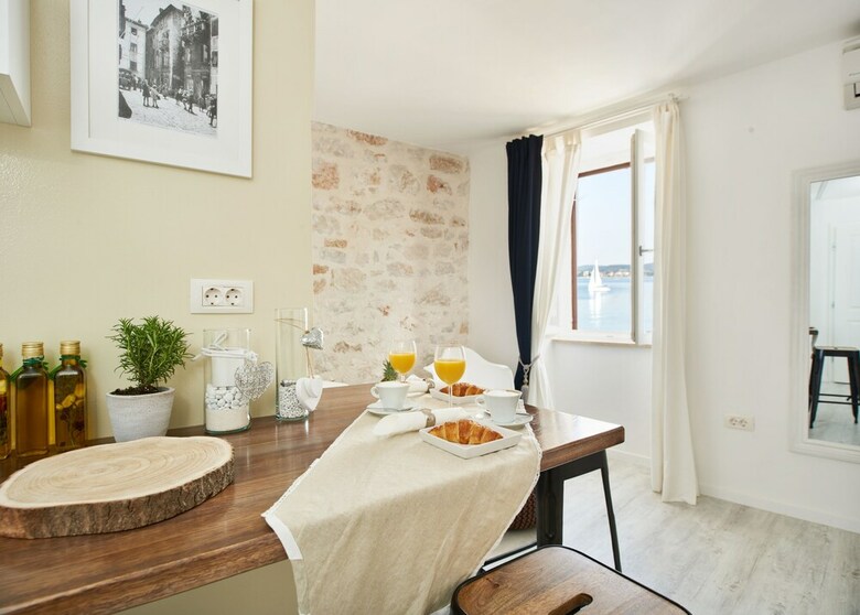 Old Town Rovinj Apartments By Irundo