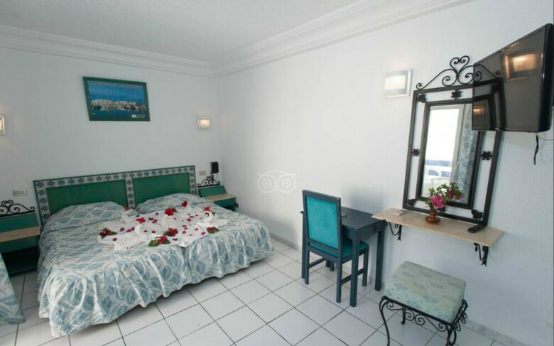 Hotel Les Pyramides