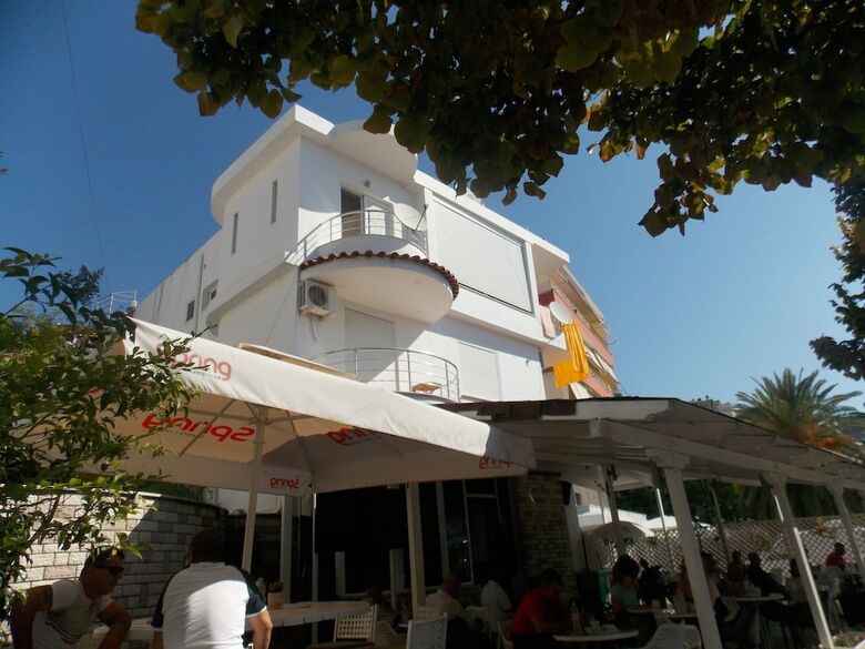 Hotel Renato