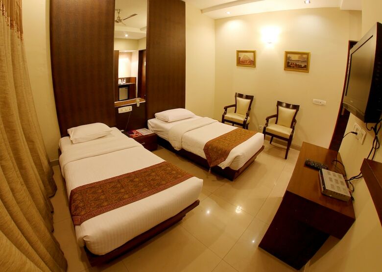 Hotel Enkay Residency M Block
