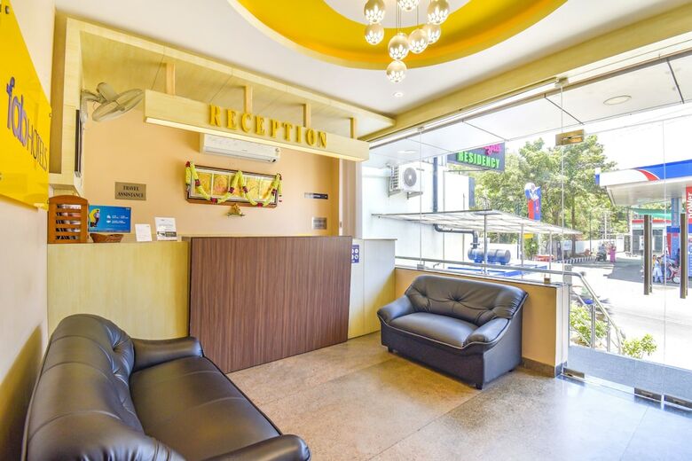 Fabhotel Thaneegai Residency