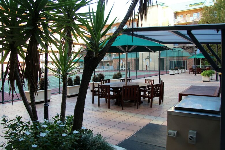 Adelaide City Apartment - 3br, 2bath & Carpark