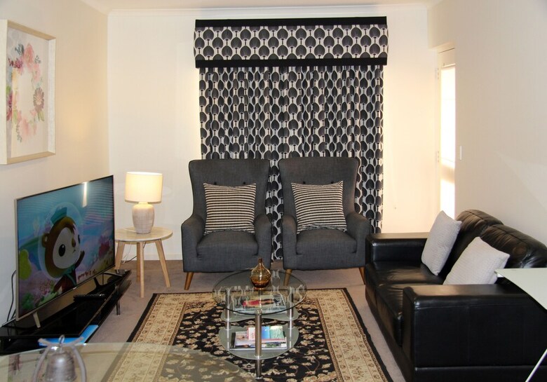 Adelaide City Apartment - 3br, 2bath & Carpark