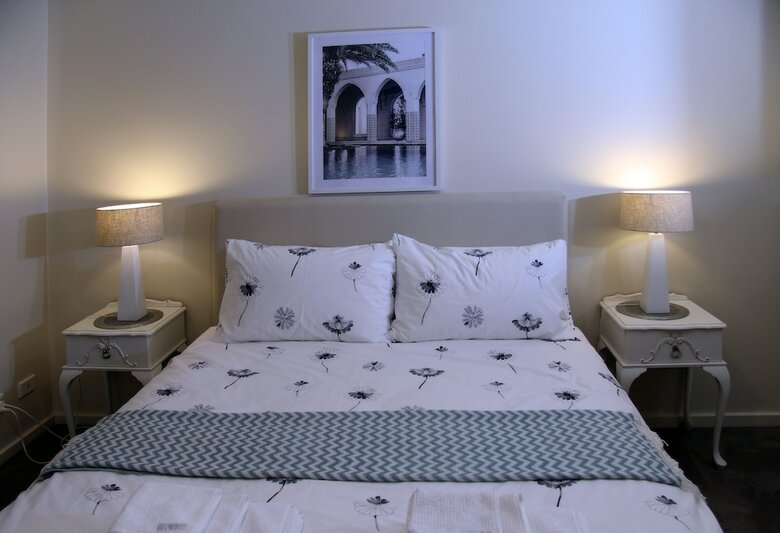 Adelaide City Apartment - 3br, 2bath & Carpark