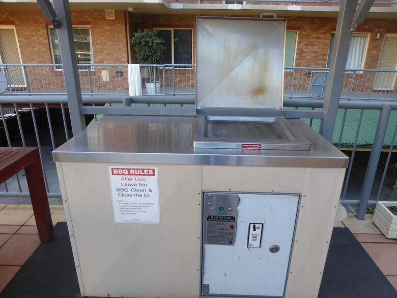 Adelaide City Apartment - 3br, 2bath & Carpark