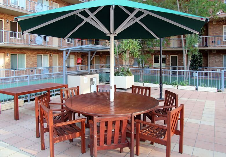 Adelaide City Apartment - 3br, 2bath & Carpark
