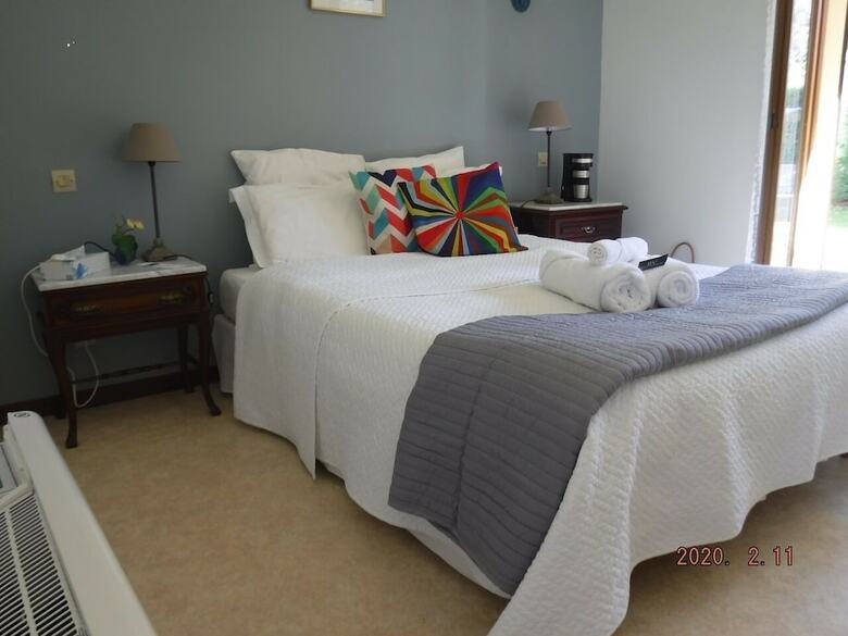 Bed & Breakfast Domaine de Beau Vallon Chambres D'h�tes