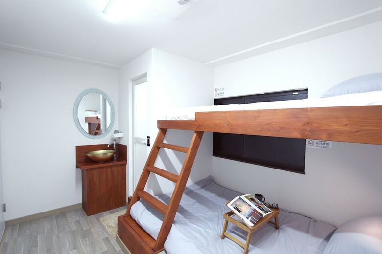 Hotel I Osaka House