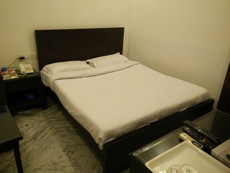 Hotel Enkay Residency Jcm