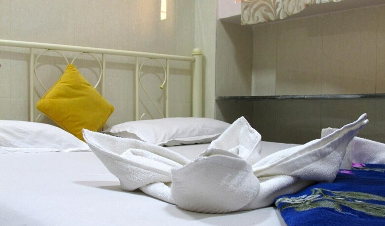 Hotel Travellers Inn Mumbai