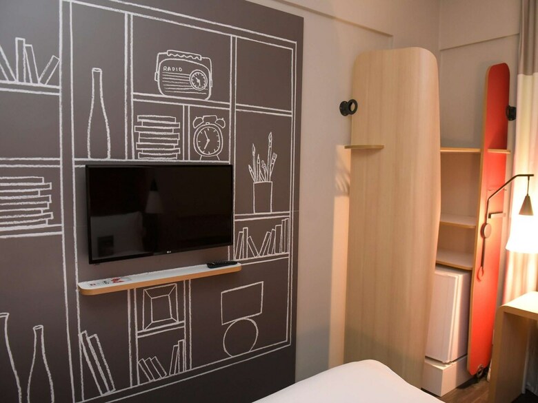 Hotel Ibis Tatu�