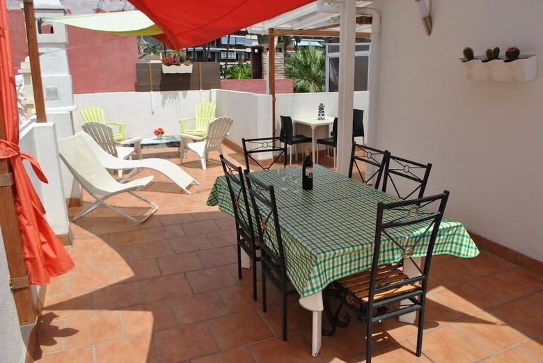 Holiday Beach Apartments Veronica