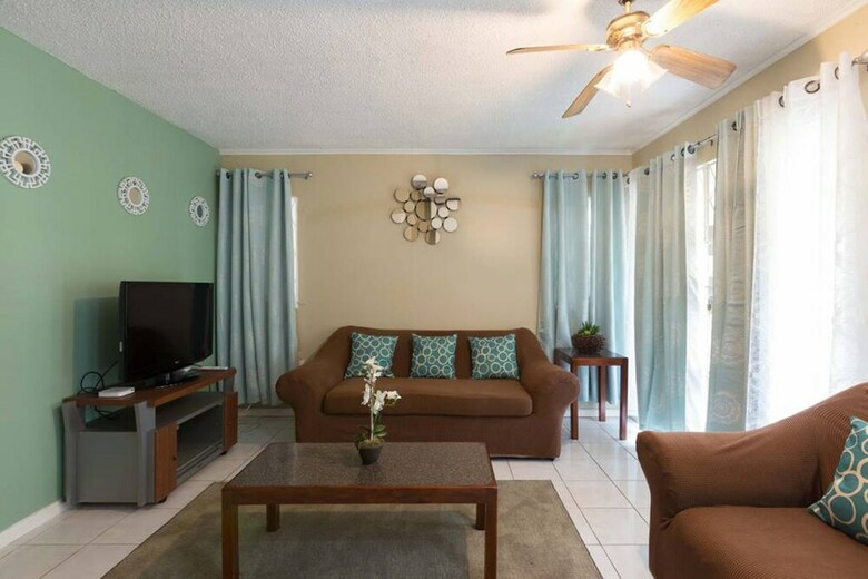 Apartamentos Kingston Most Centrally Located One Bdrm