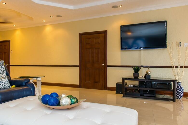 Apartamentos Kingston Luxury Family Retreat