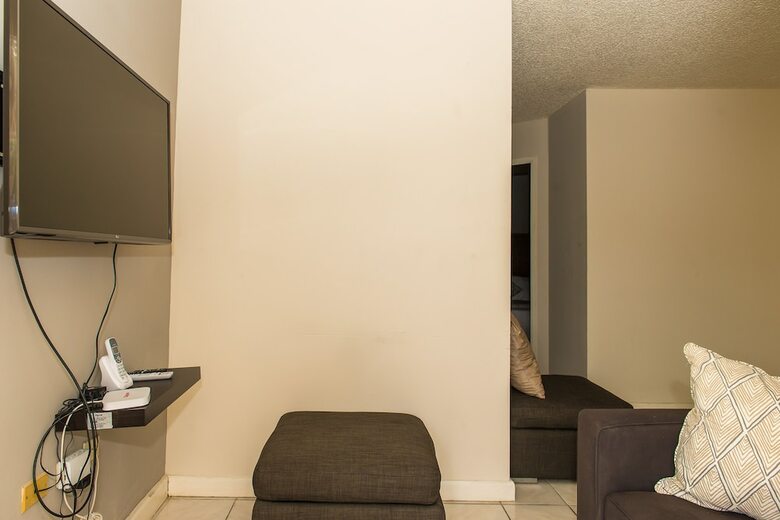 Apartamentos Kingston Most Centrally Located Two Bdrm