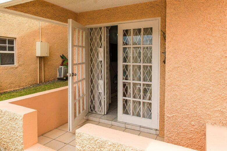 Apartamentos Kingston Most Centrally Located Two Bdrm