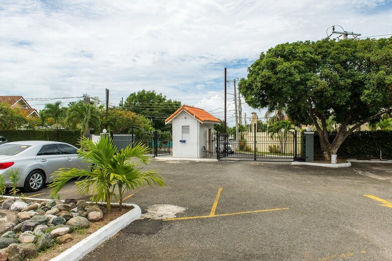 Apartamentos Kingston Most Centrally Located Two Bdrm