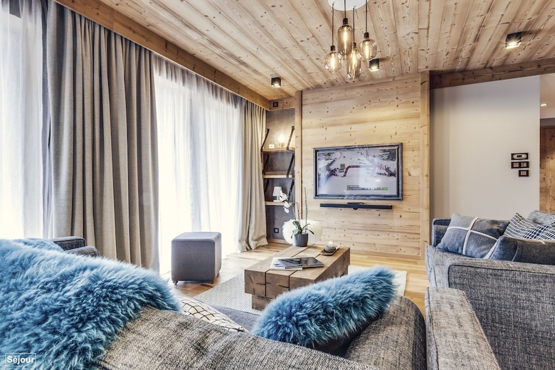 Hotel Avancher Lodge
