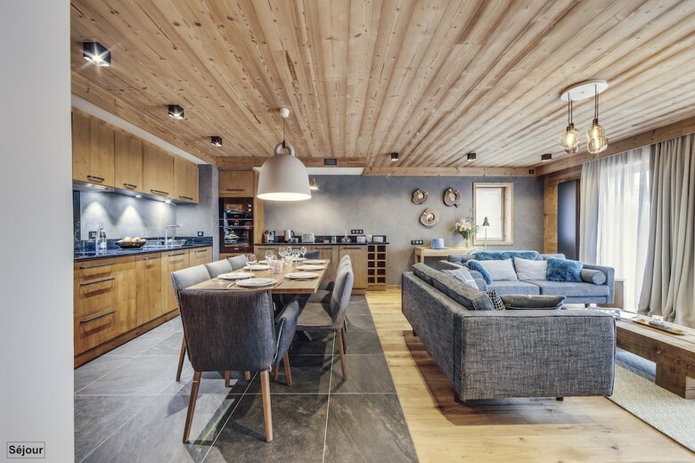 Hotel Avancher Lodge