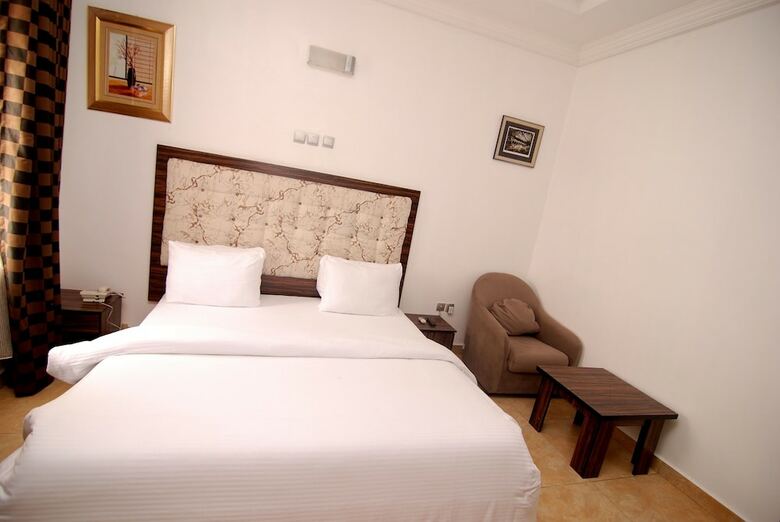 The Grosvenor Suite