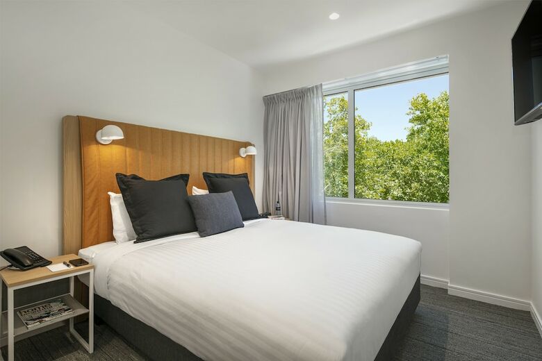 Aparthotel Quest Canberra City Walk