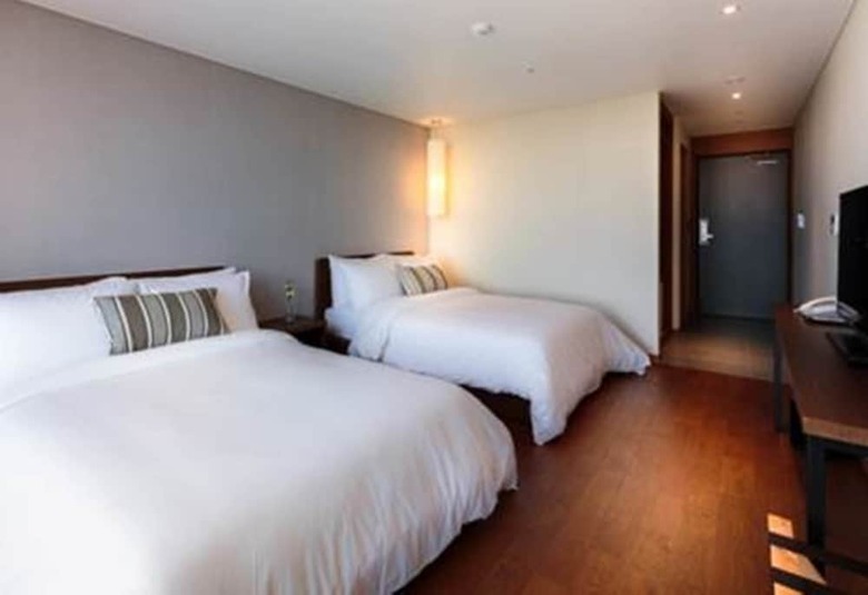Fk Alegria Hotel