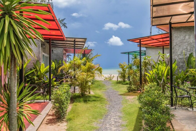 Hotel Seaesta Beach