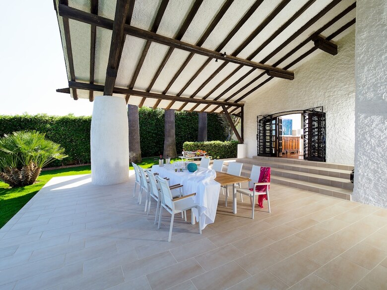 Villa Blue Moon