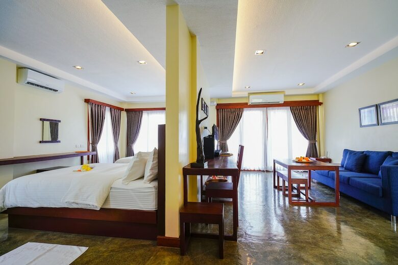 Hotel Retreat Siargao Resort