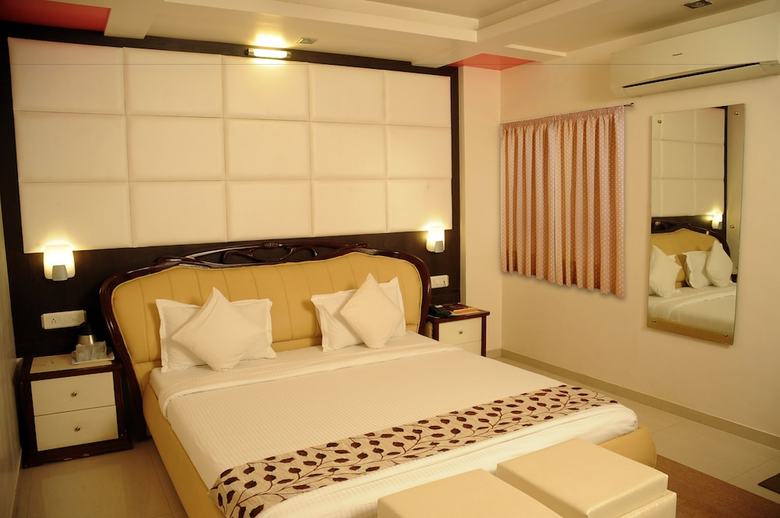 Silver Sand Hotel