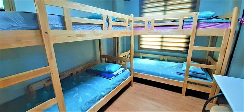 Hostal Work Life Balance Guesthouse Busan Station - Hostel