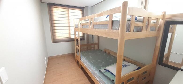 Hostal Work Life Balance Guesthouse Busan Station - Hostel