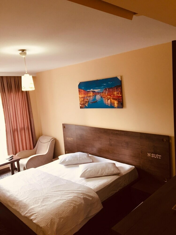 N Suites
