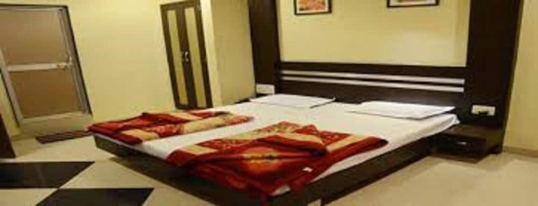 Hotel Savera