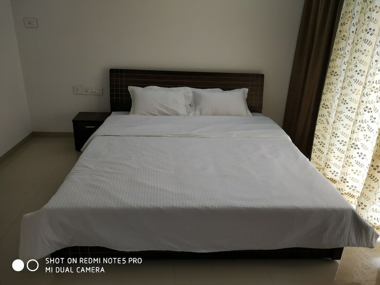 Hotel Lavish World