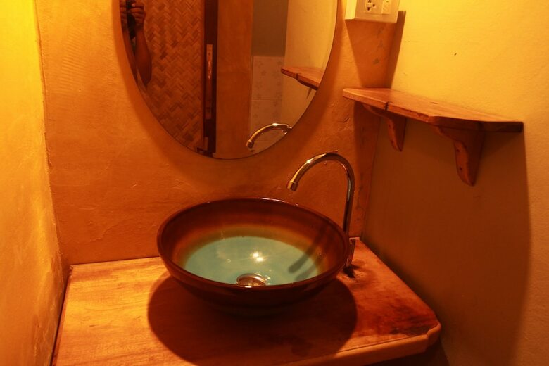 Hotel Longtail Beach Resort