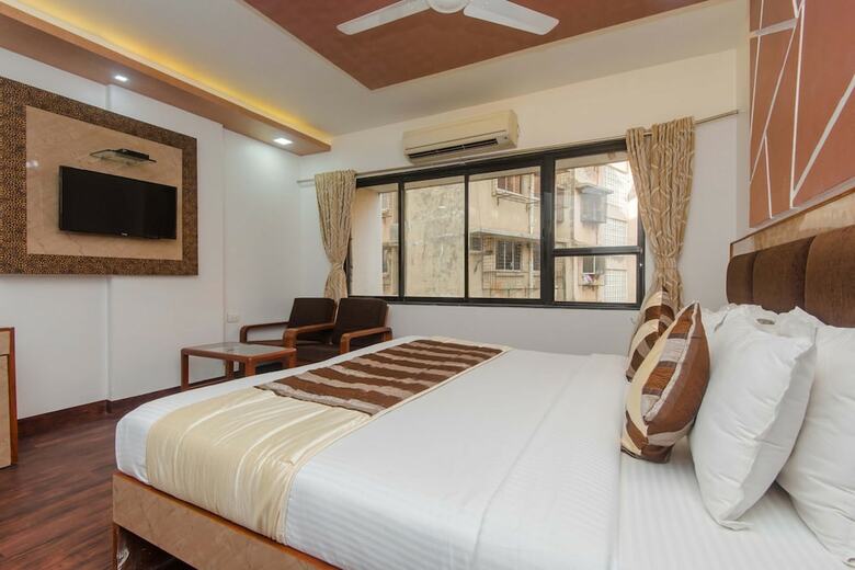 Hotel Mina International