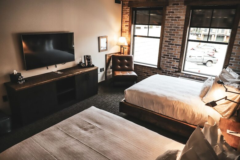 Hotel Crosby