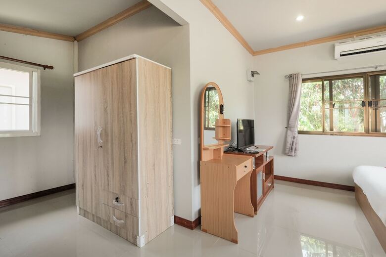 Hotel Oyo 748 Pada Homestay