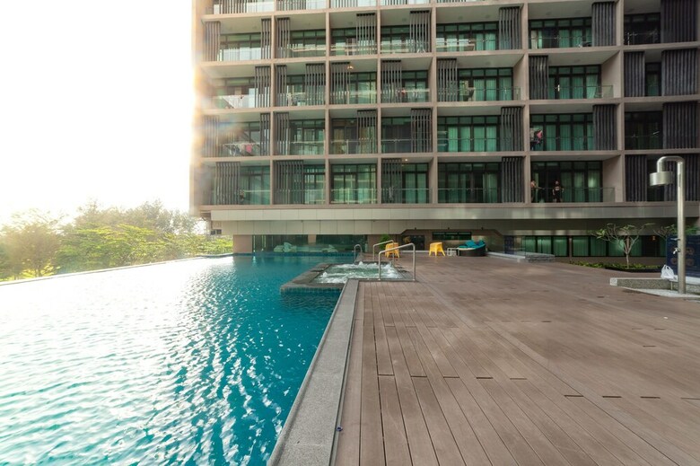 Home In Kota Kinabalu City-riverson Soho