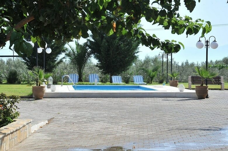 Angelos Kandia Apartments